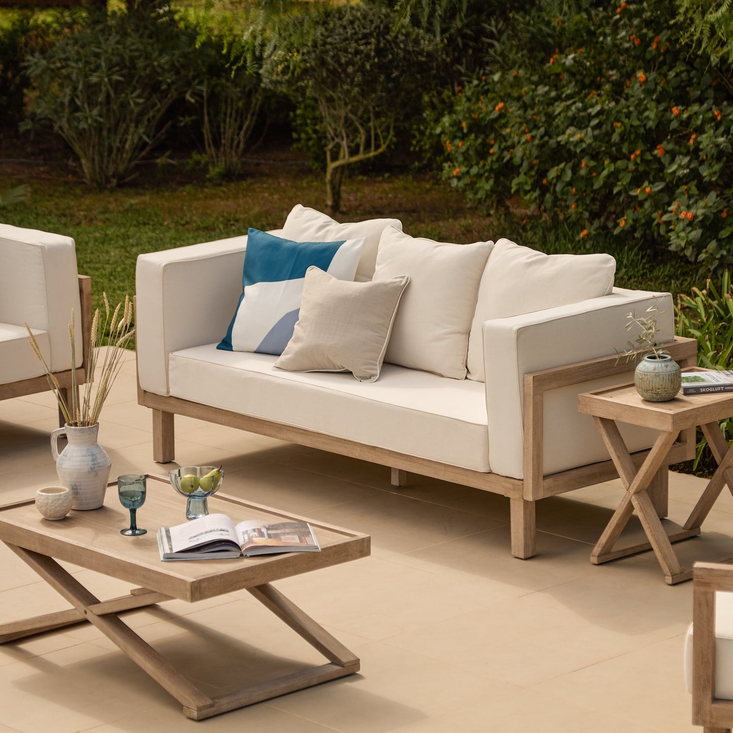 Akira 5 Seater Wooden Garden Set with Coffee and 2 Akira Side Tables