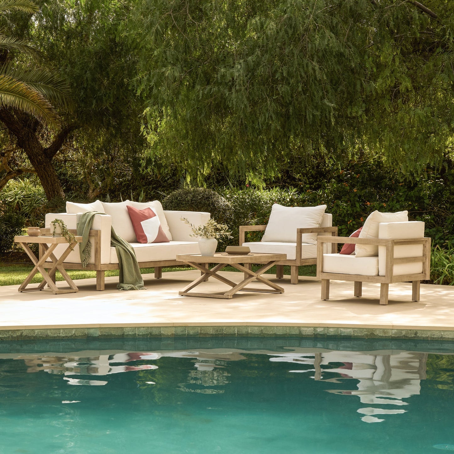 Akira 5 Seater Wooden Garden Set with Side Table and Coffee Table