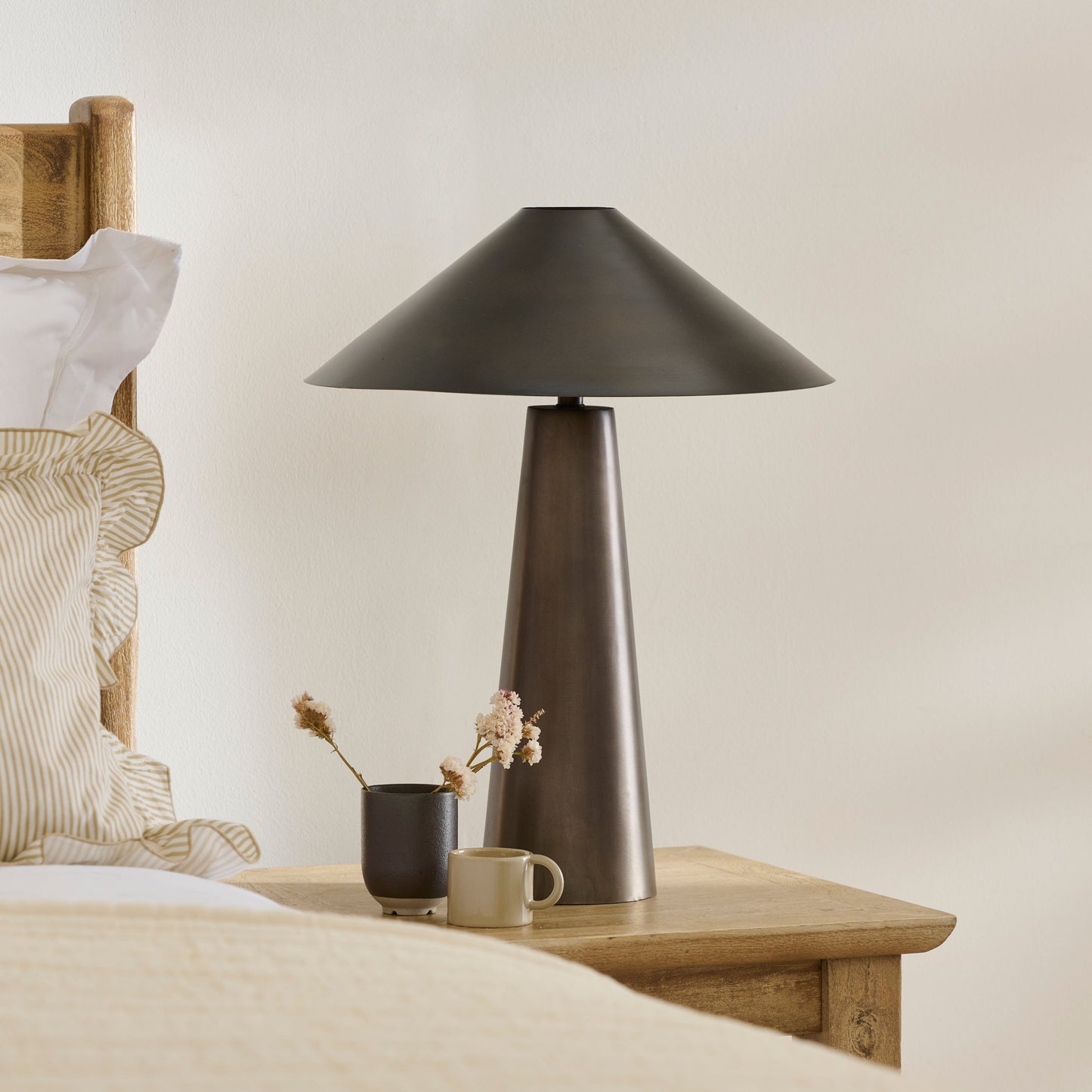 Outlet - Brockhill 51cm Metal Table Lamp - Bronze