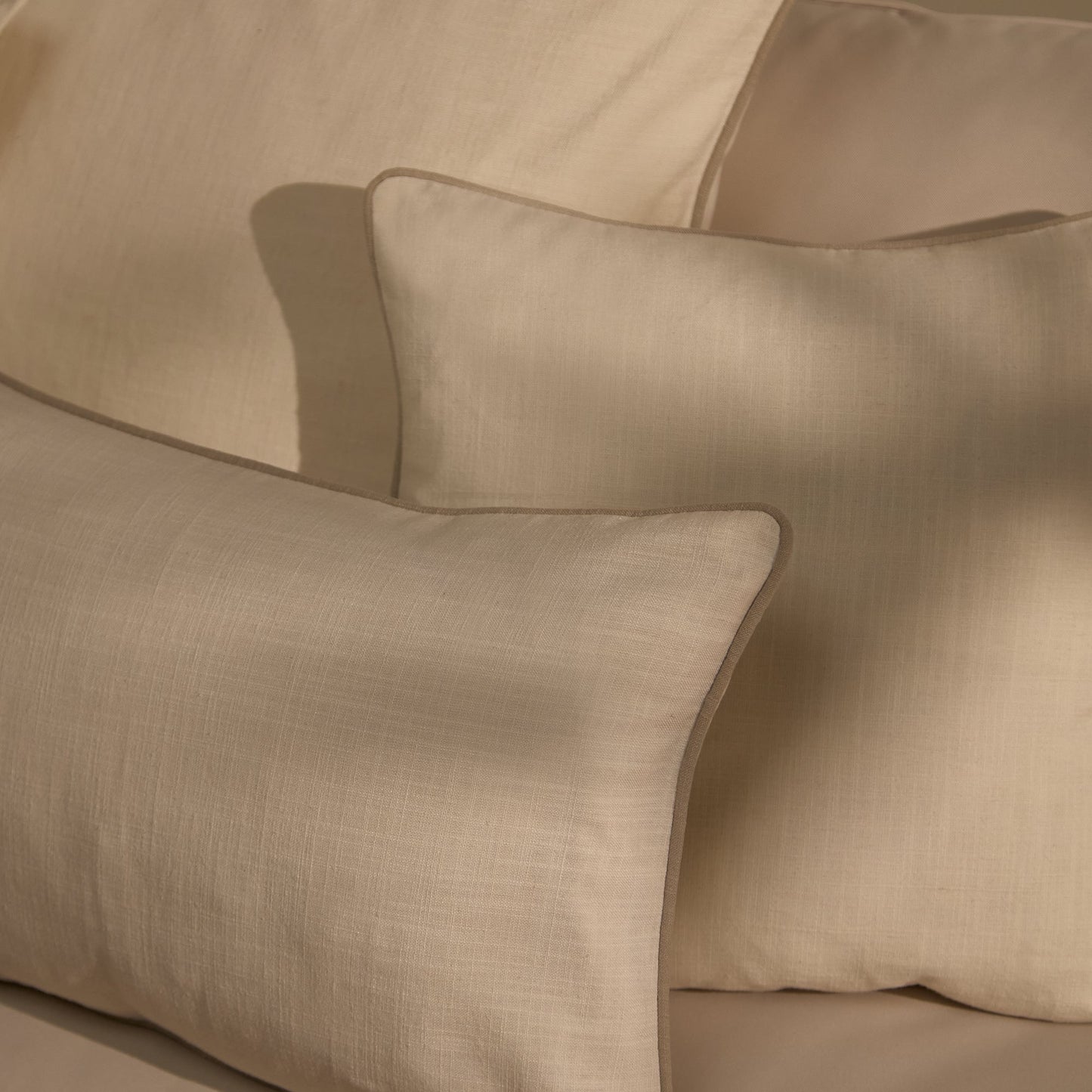 Camber 35x55cm Outdoor Cushion Cover - Off White with Sand Piping