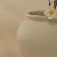 Outlet - Kalera 23cm Terracotta Vase - Off White