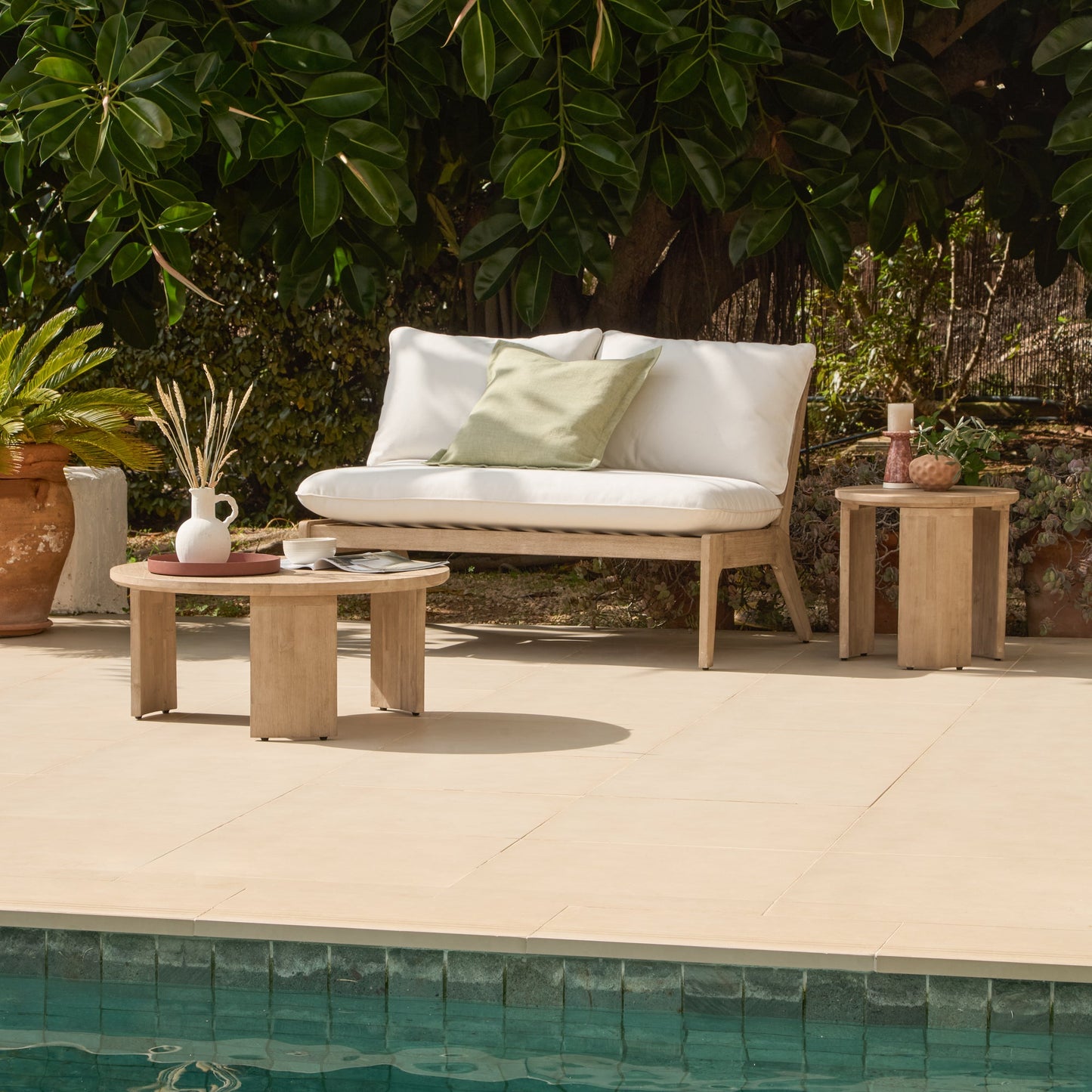 Mali Wooden Garden Side Table - Brushed Light Acacia