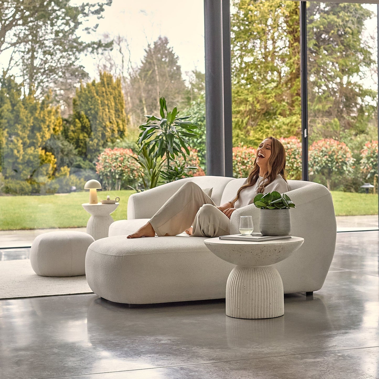 Outlet - Nathalia Right Chaise Corner Sofa - Chalk White Boucle
