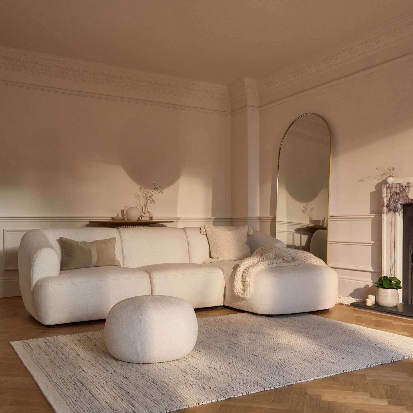 Outlet - Nathalia Right Chaise Corner Sofa - Chalk White Boucle