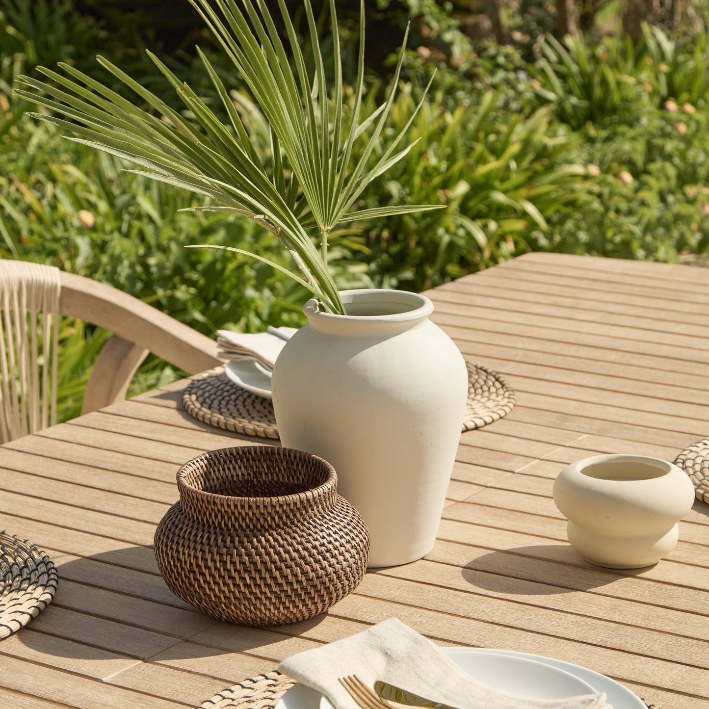Saffron 6 Seater Extending Wooden Garden Dining Set with Shiro Beige Rope Chairs