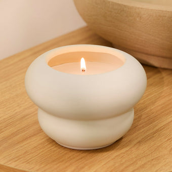 compare product Outlet - Surbiton Single Wick 13cm Ceramic Candle - Oud Wood & Rose Scent In Clay