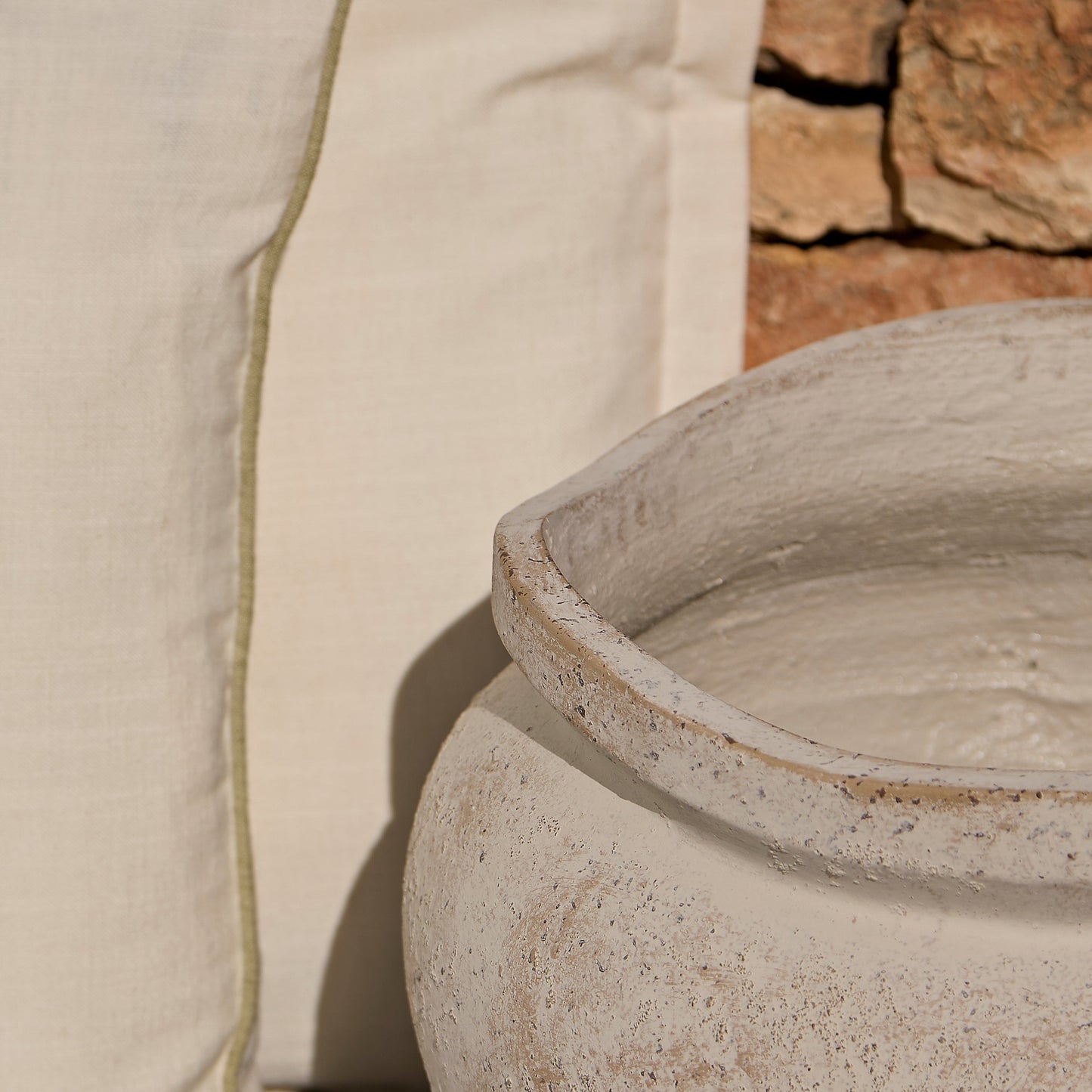 Tomar Fiber Cement 29.5cm Wide Planter - Rustic White