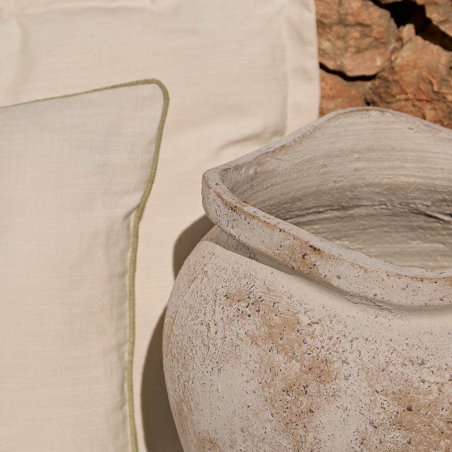 Tomar Fiber Cement 38.5cm Planter - Rustic White
