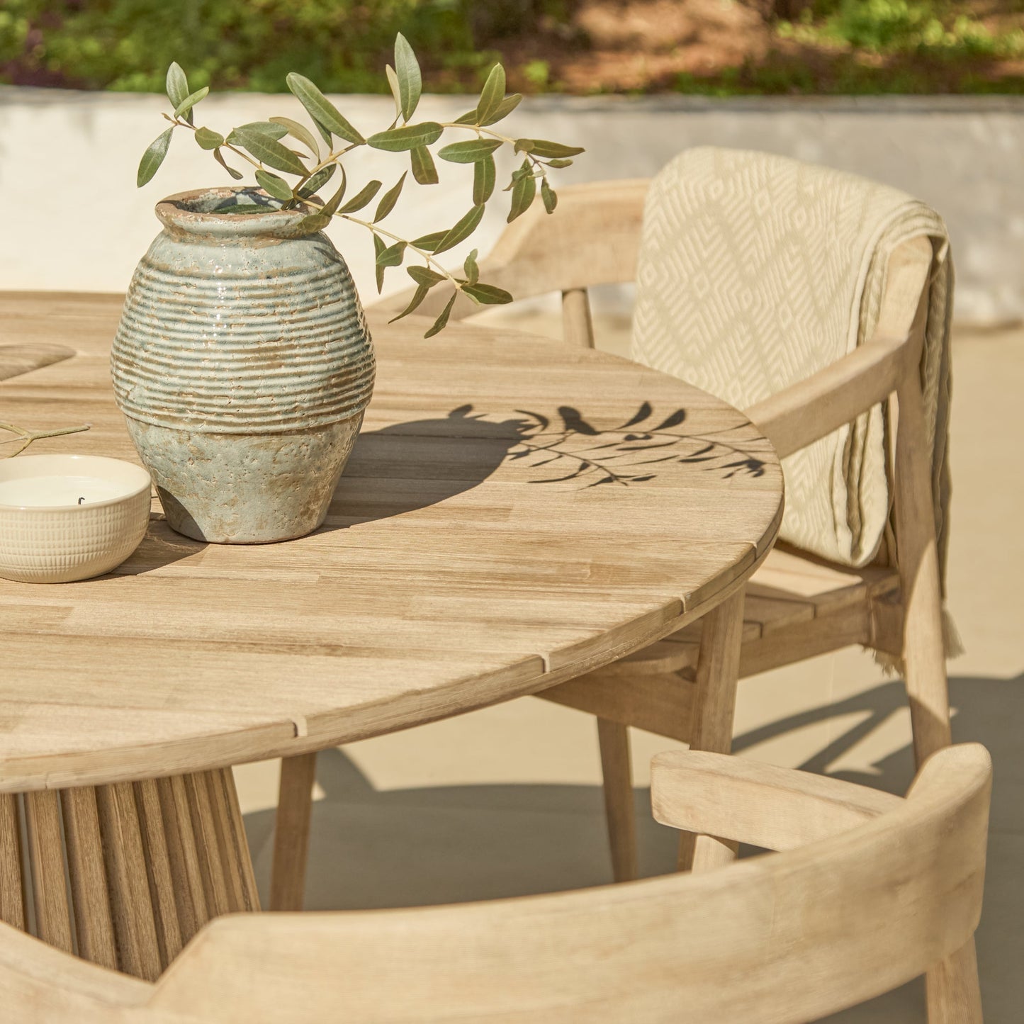 Willow 4 Seater Round Garden Dining Set with Elowen Chairs