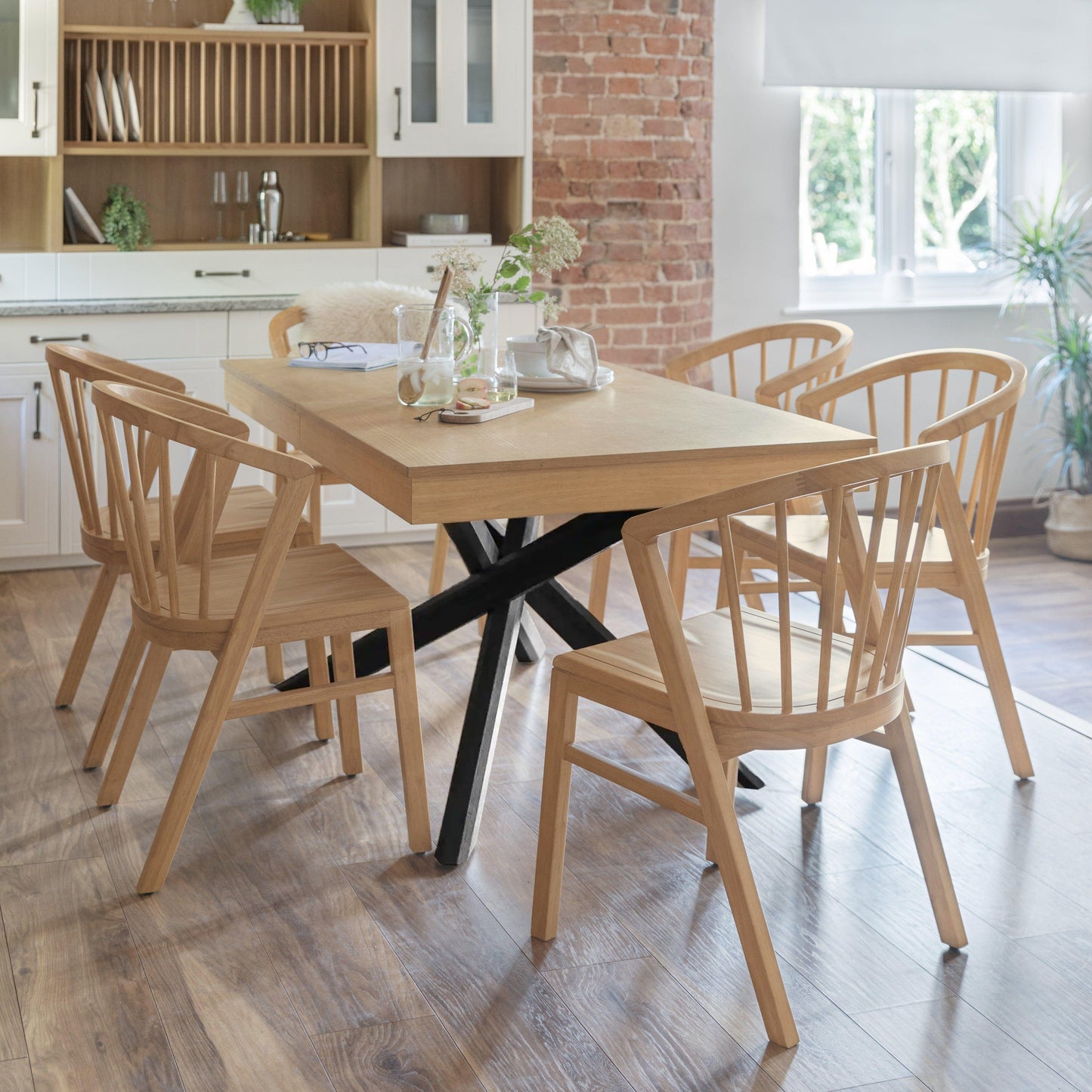 Amelia Pale Oak Wood Dining Table - Extendable - Black Legs