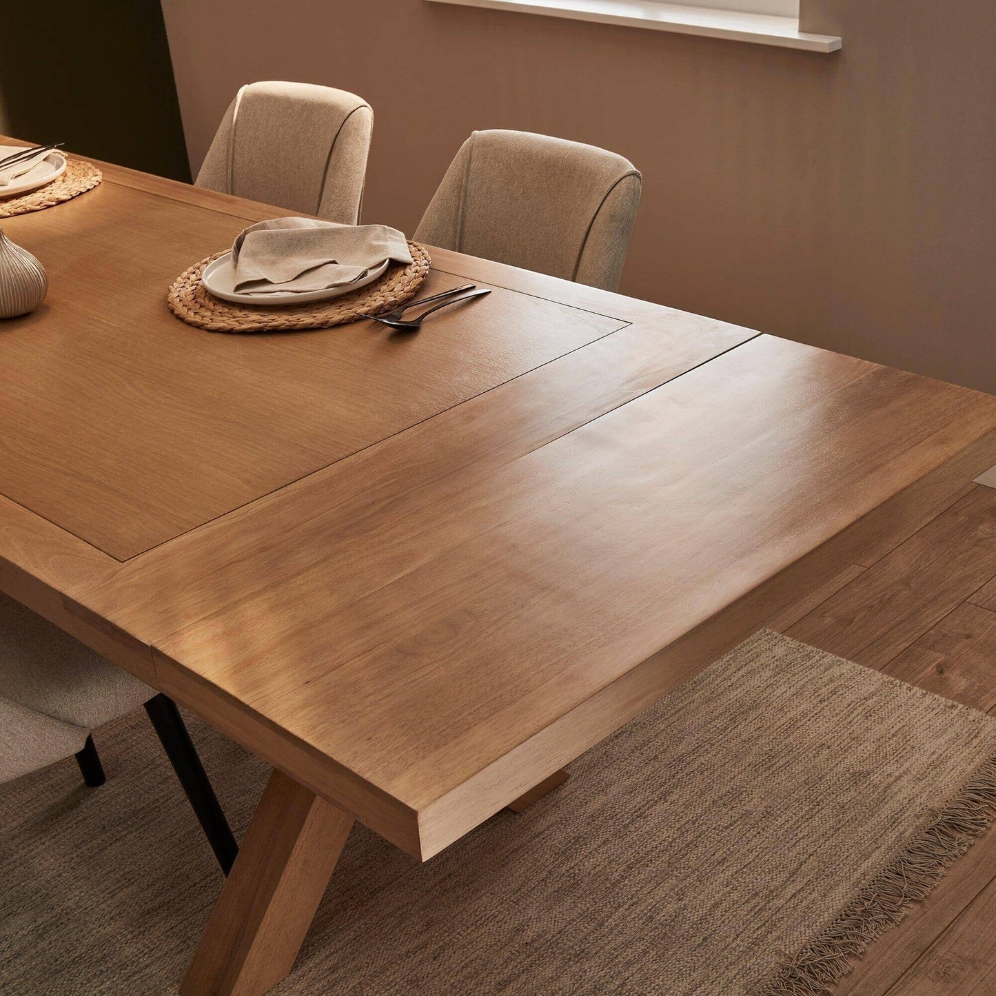 Outlet - Charlotte Pale Oak Dining Table - Extendable - Cross Leg